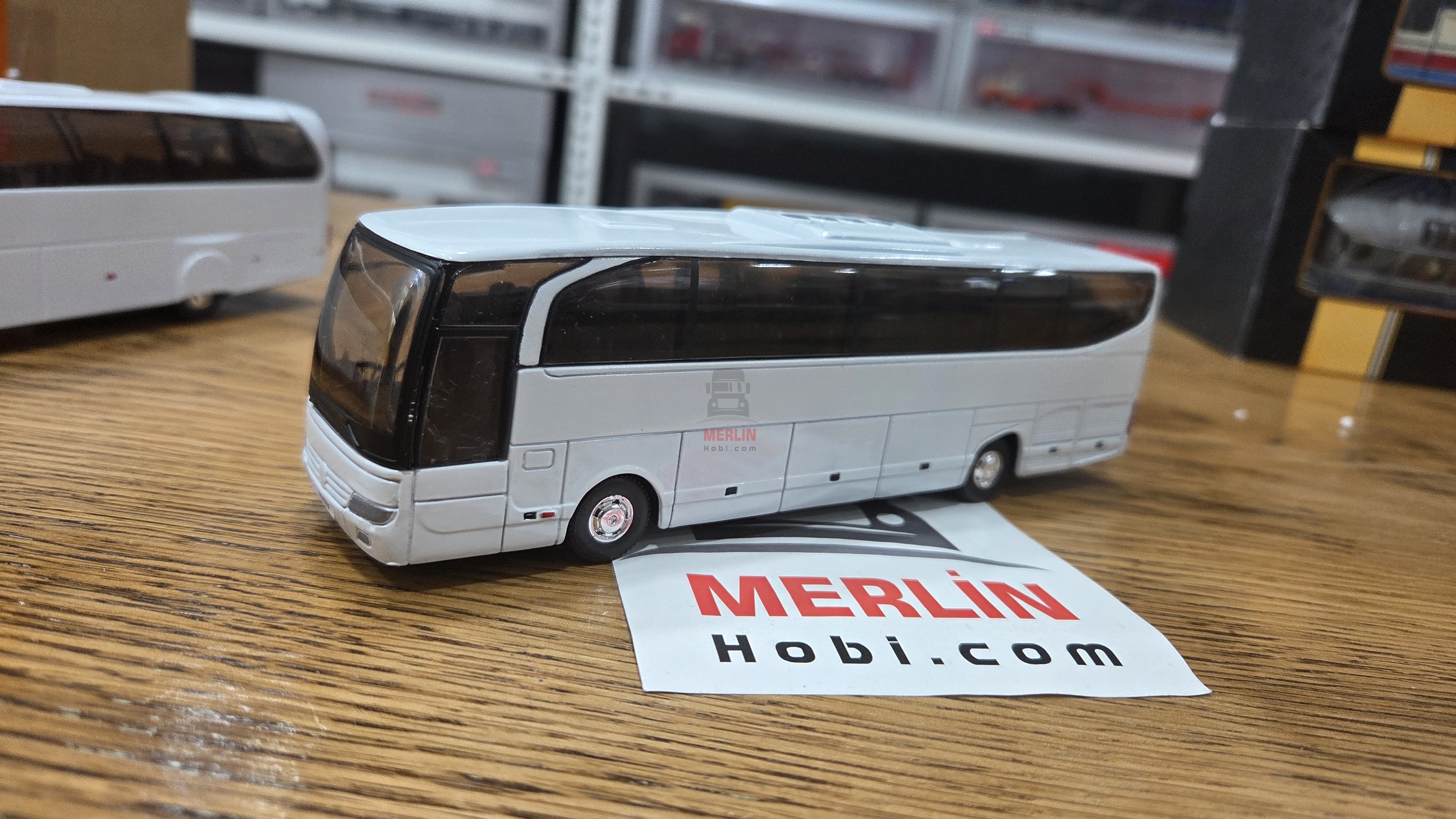 1/60 - Mercedes Benz Travego Otobüs - Beyaz Renk