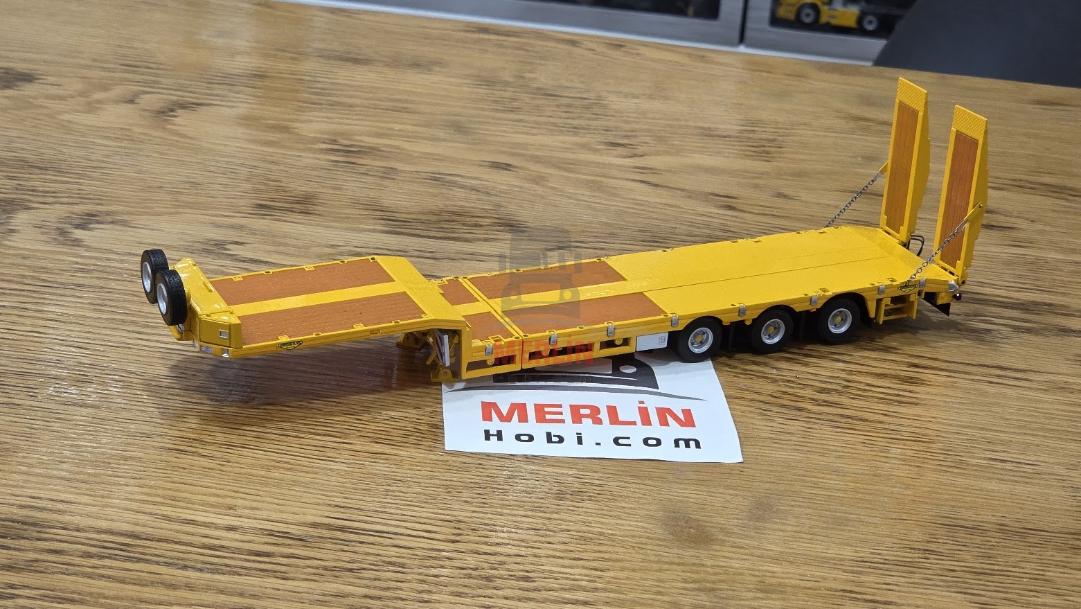 1/50 Lowbed;  Rampalı Lovbed 3 Aks - Uzayabilir
