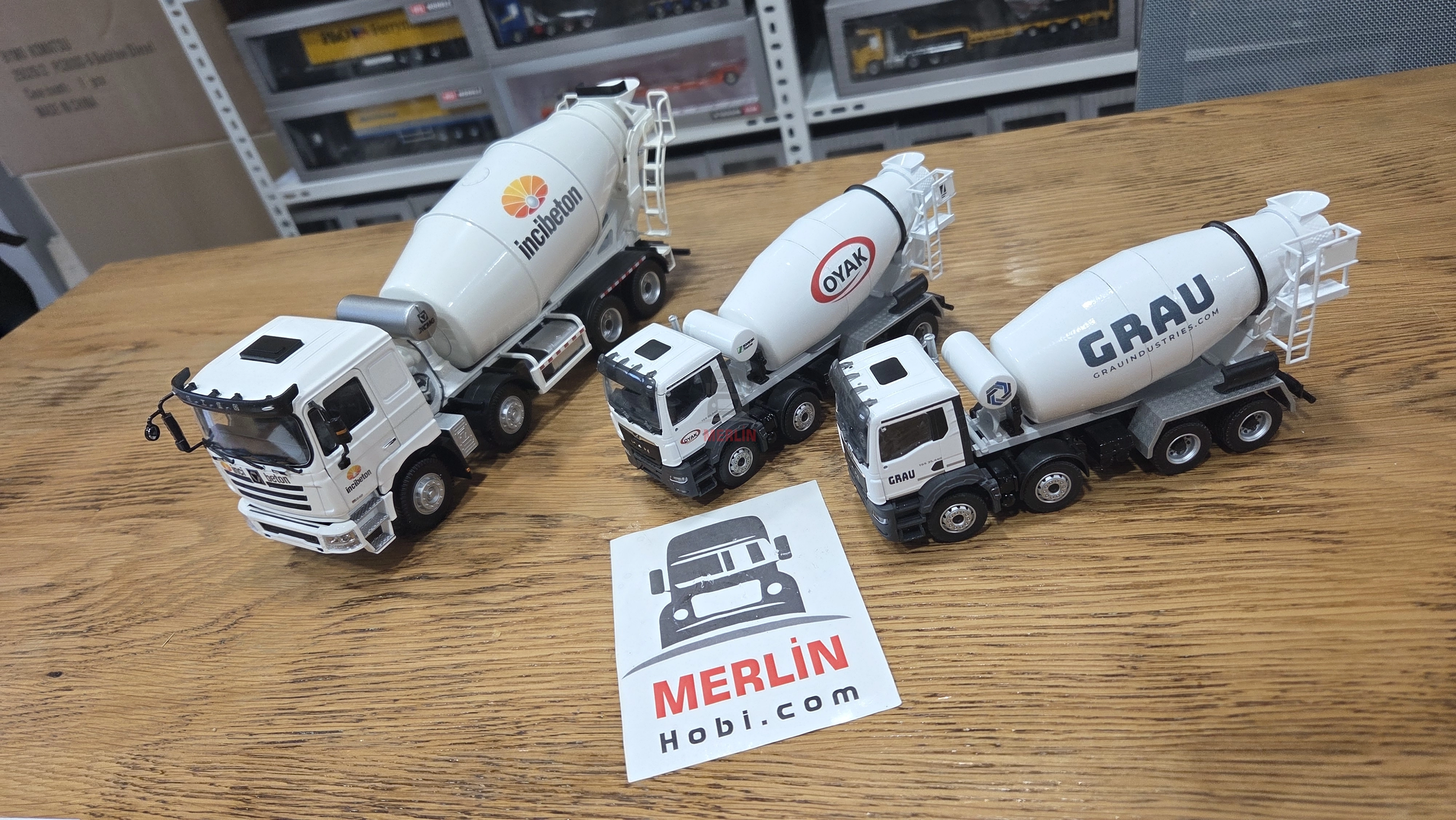 1/50 Ölçekli Logolu Araç Seçenekleri