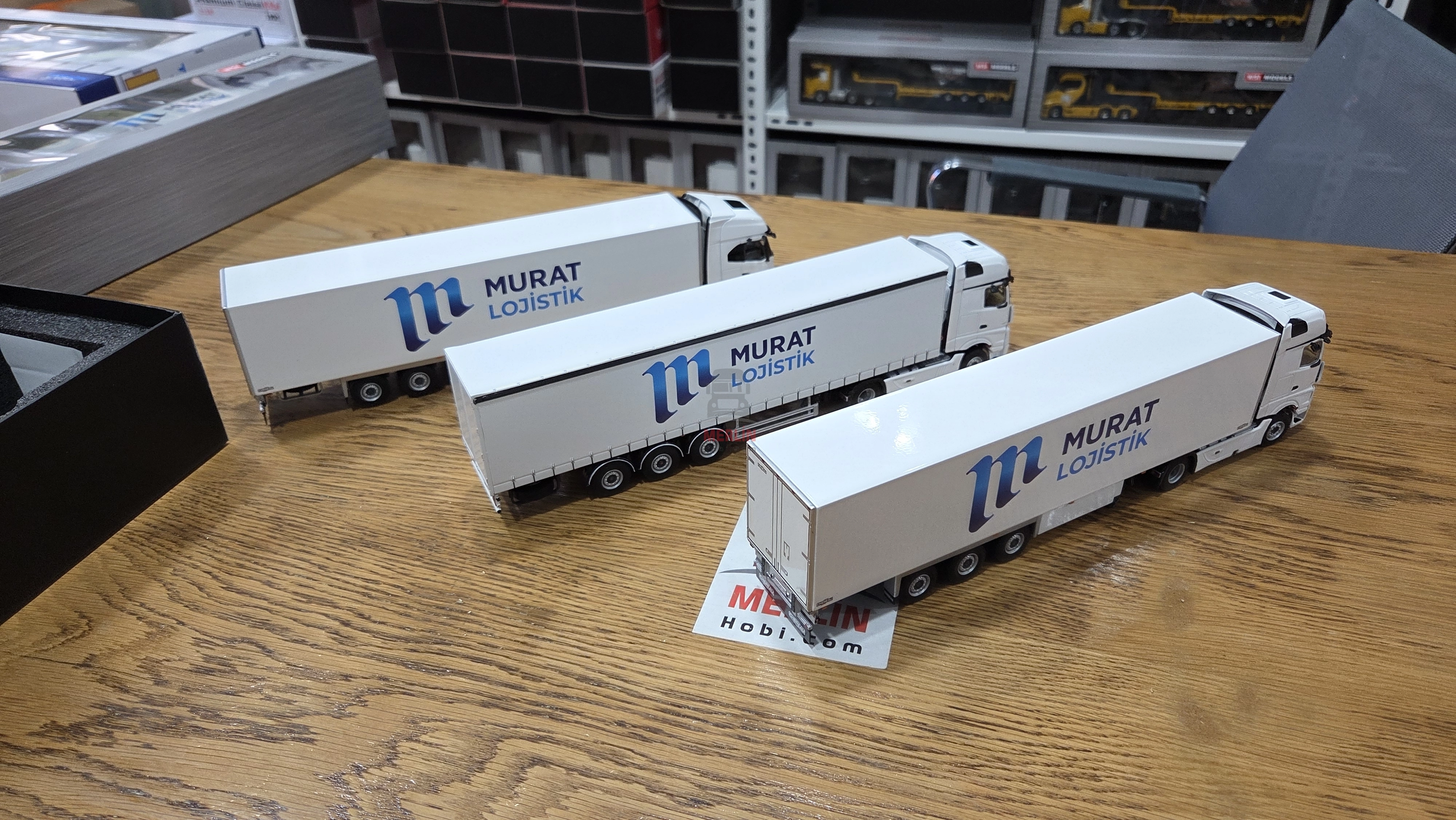 1/50 Ölçekli Logolu Araç Seçenekleri