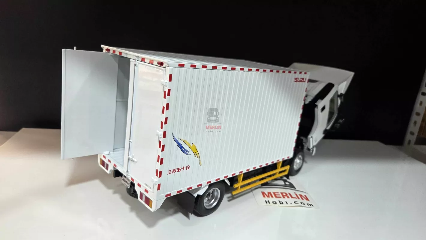 1/18  ISUZU KAPALI KASA KAMYON 