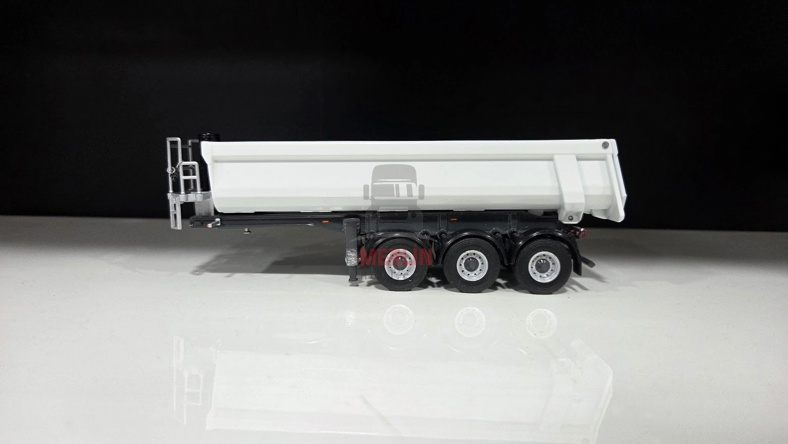1/50 Damper Trailer 3 Aks  White Color