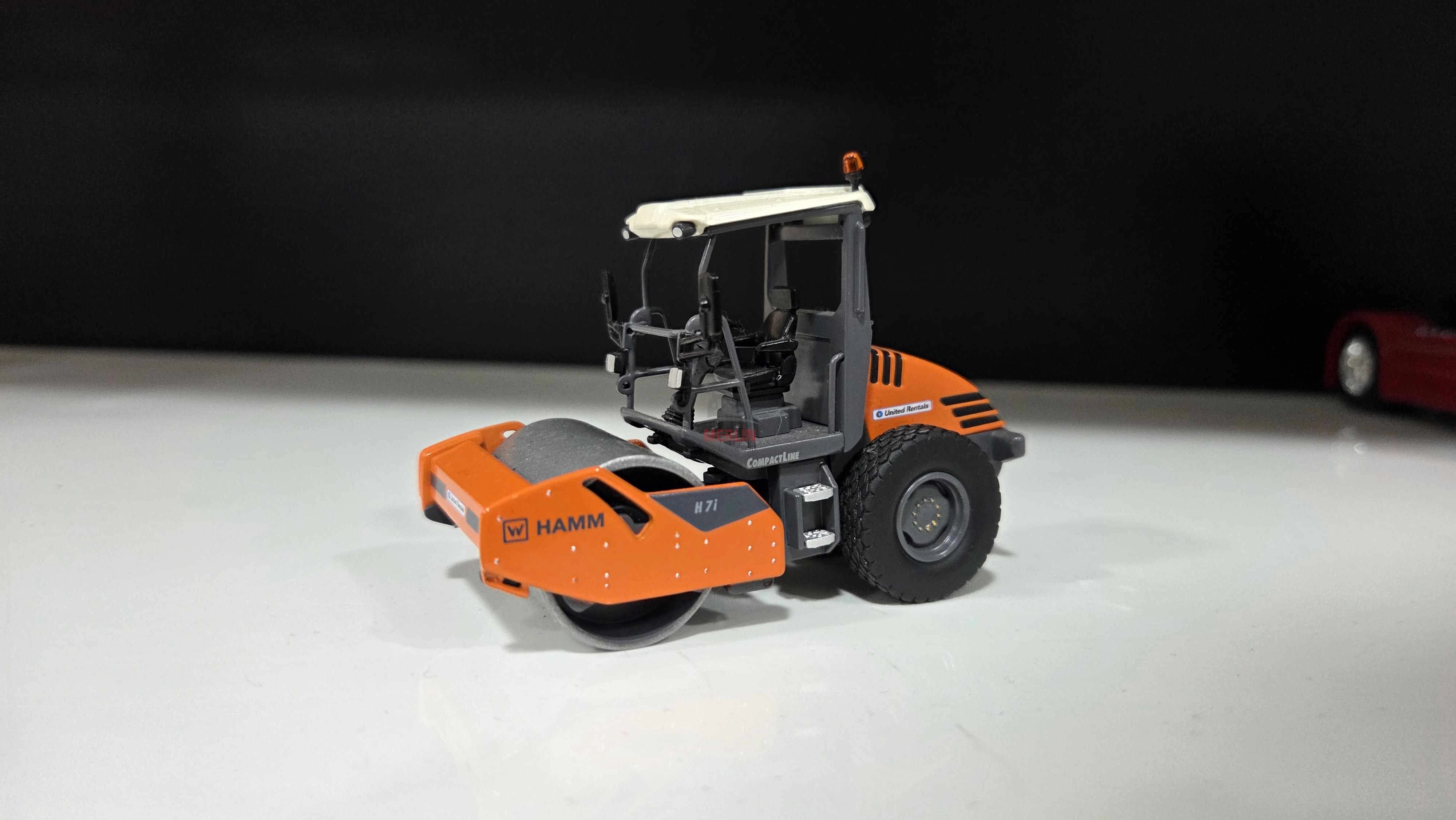 1/50 Hamm H7iP  Silindir - sergilenmeye hazır model araç