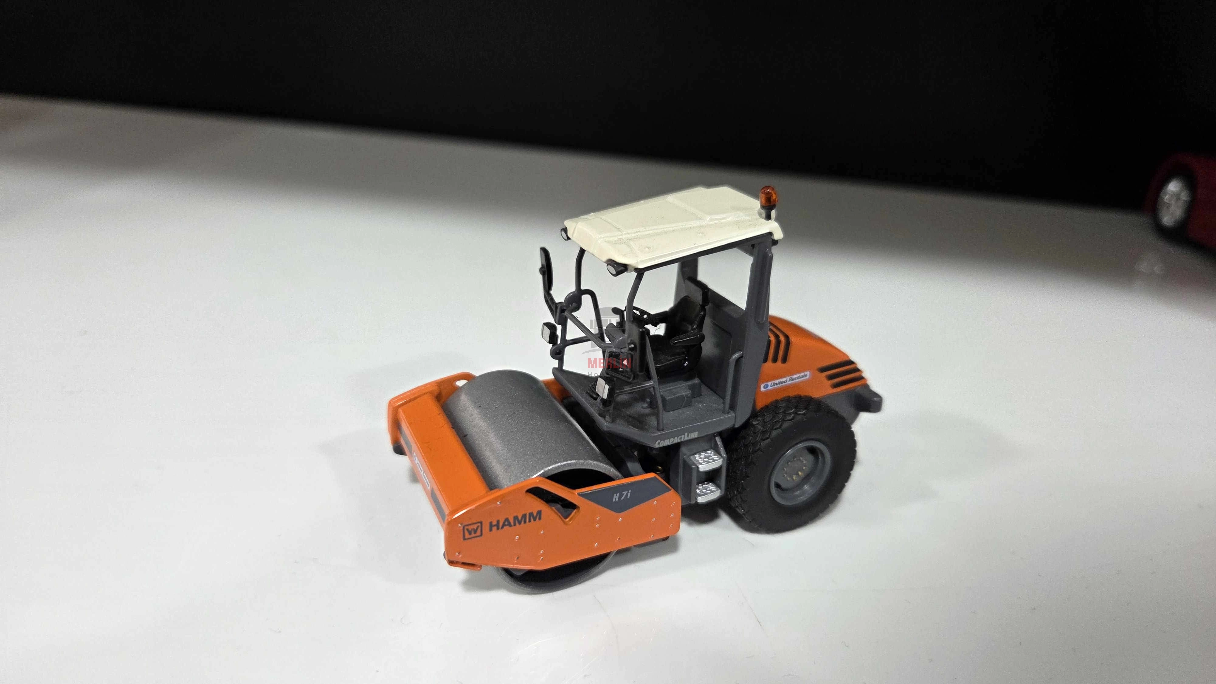 1/50 Hamm H7iP  Silindir - sergilenmeye hazır model araç