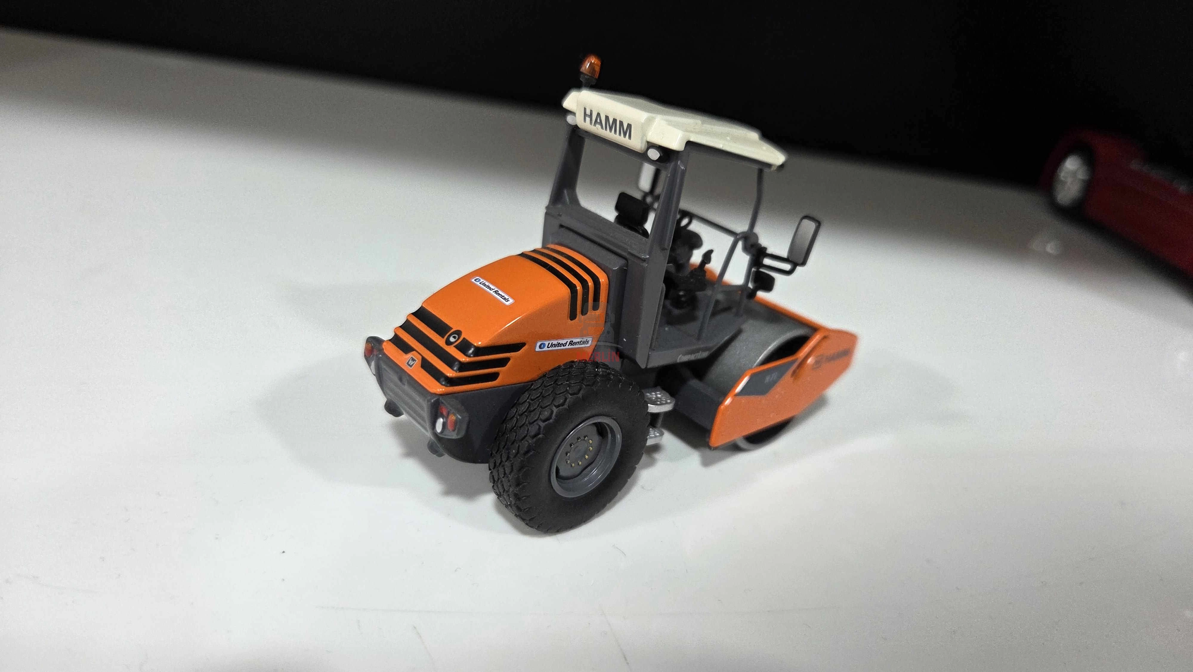 1/50 Hamm H7iP  Silindir - sergilenmeye hazır model araç