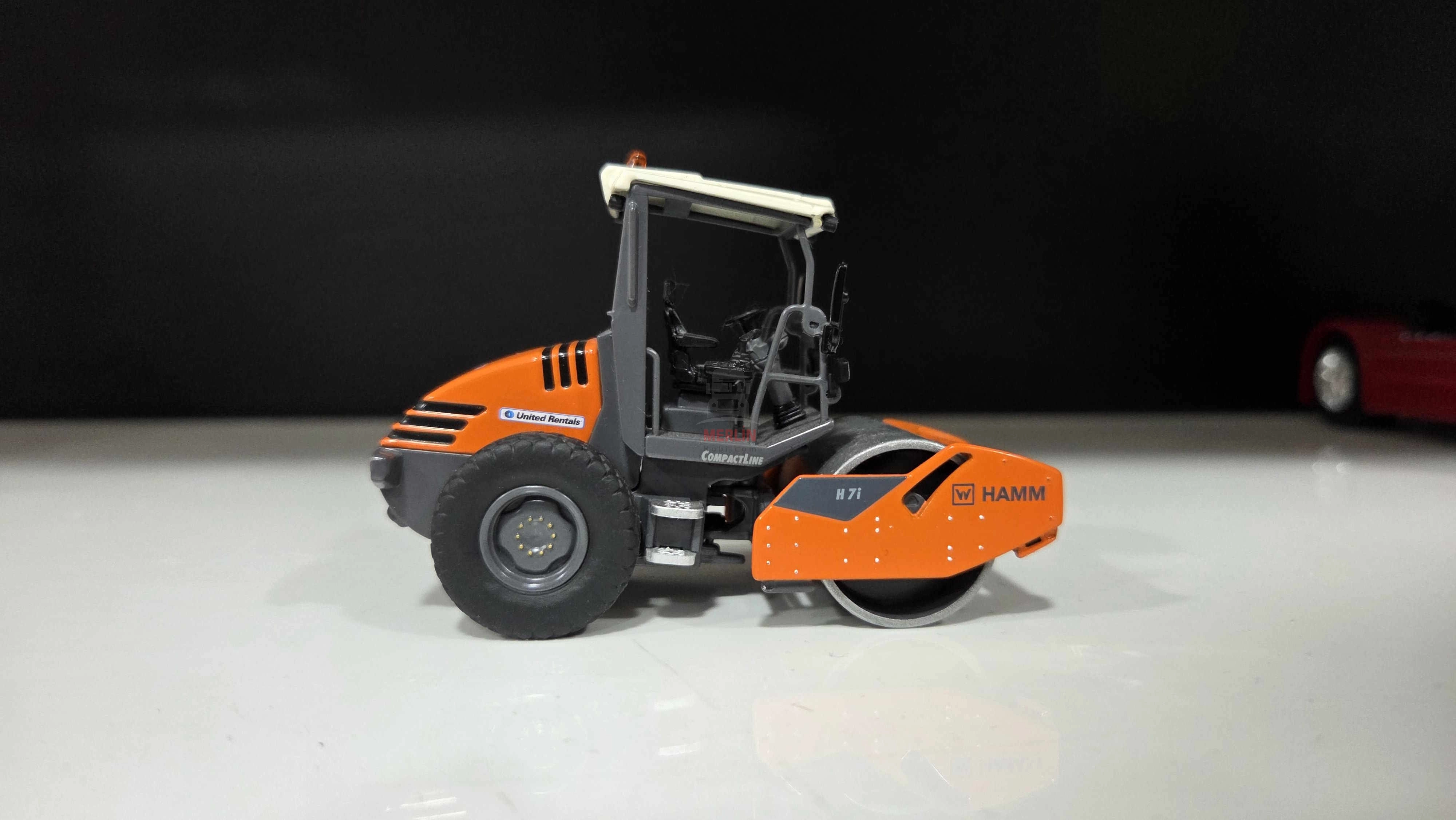 1/50 Hamm H7iP  Silindir - sergilenmeye hazır model araç