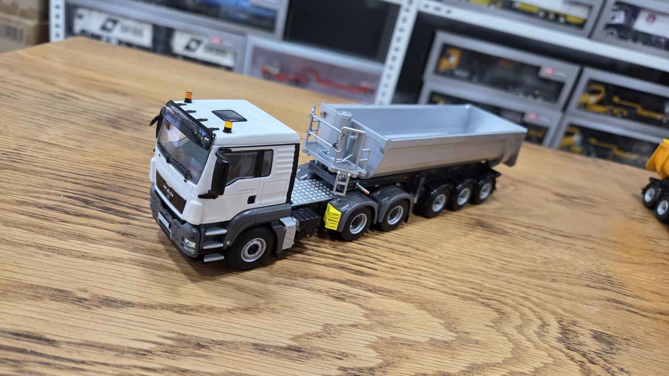 1/50 - MAN TGS 6x4  + 3 Aks Damper Dorse Gri