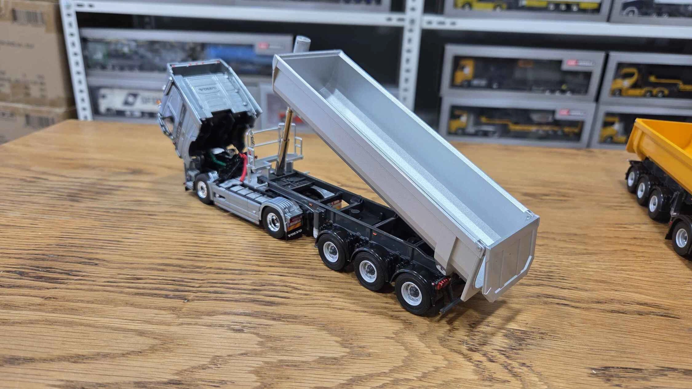 1/50 - VOLVO FH5 SLEEPER CAB 4X2 + 3 Aks Damper Dorse Gri