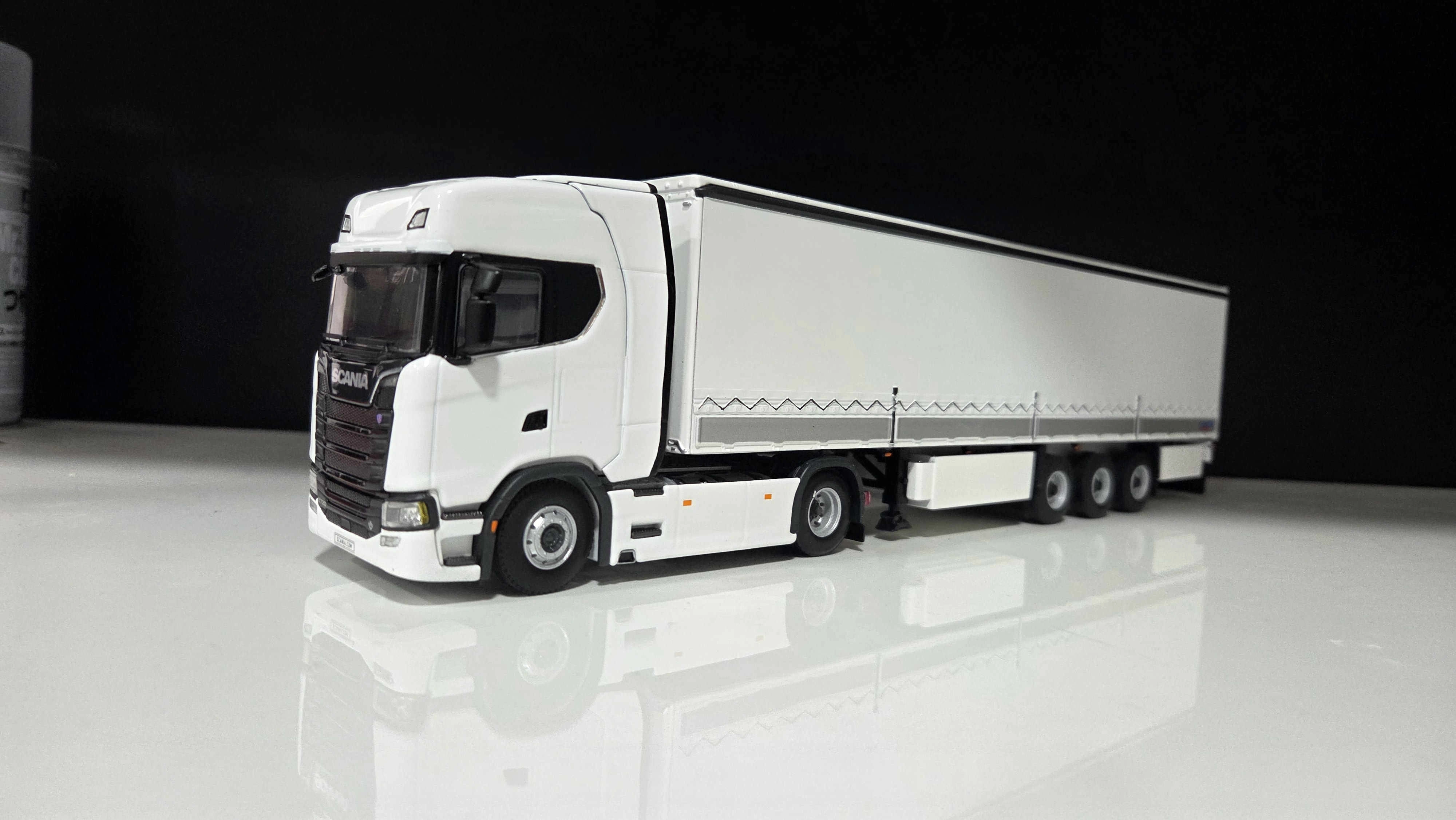 1/50 Scania S730 4x2 Highline + Schmitz Perdeli / Tenteli Dorse Tır Çekici