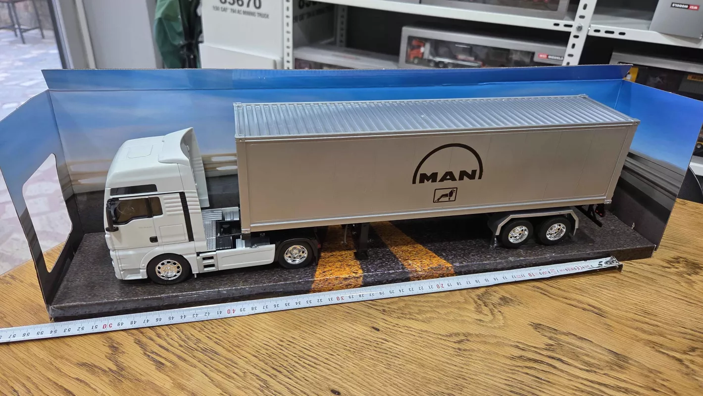 1/32 - Man TGX 4x2 ve Dorse  Welly Tır Çekici