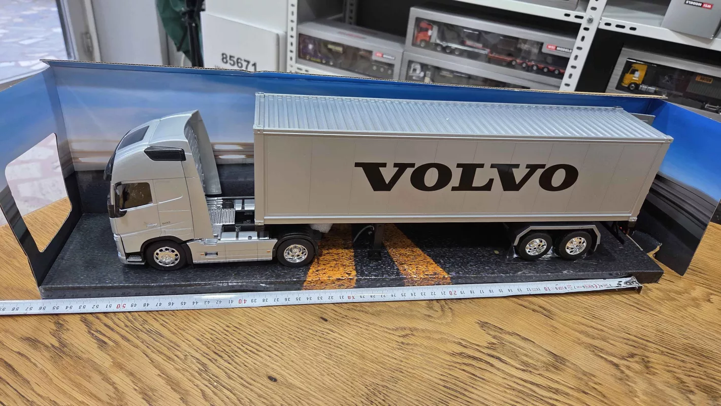 1/32 - Volvo FH4 4x2 ve Dorse  Welly Tır Çekici