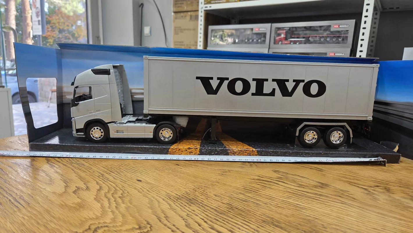 1/32 - Volvo FH4 4x2 ve Dorse  Welly Tır Çekici
