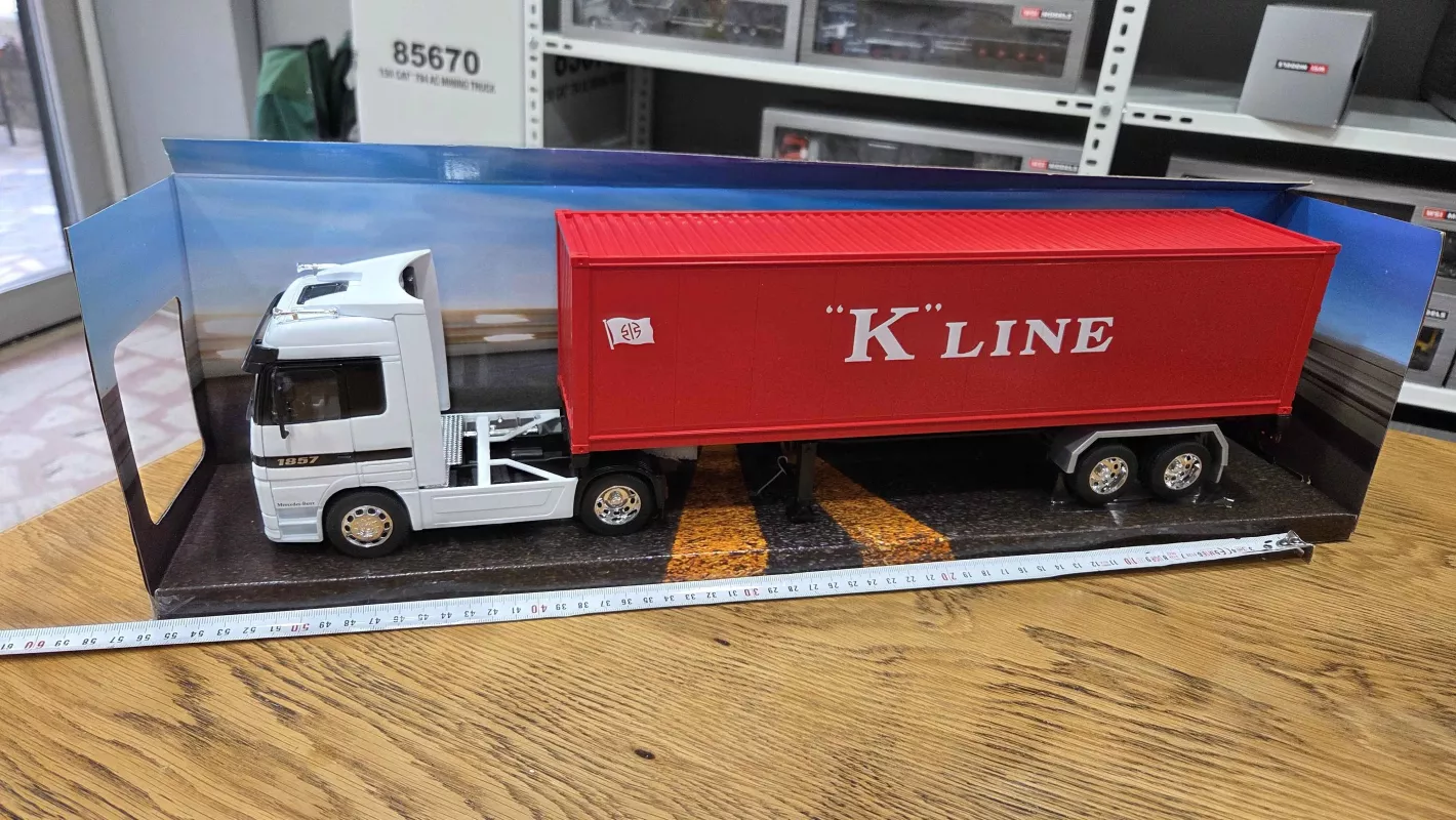 1/32 - Mercedes Actros 4x2  + Dorse