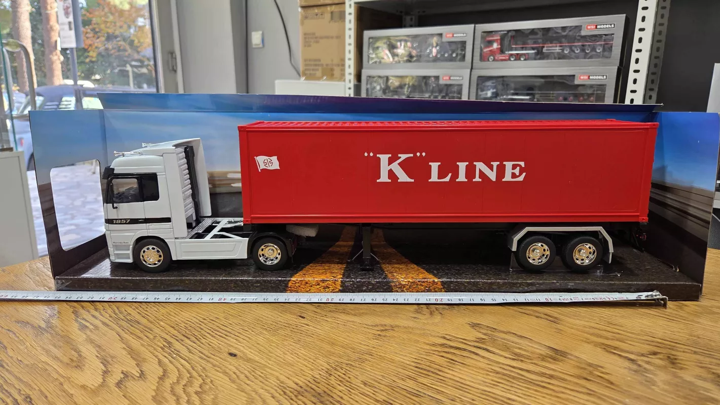 1/32 - Mercedes Actros 4x2  + Dorse