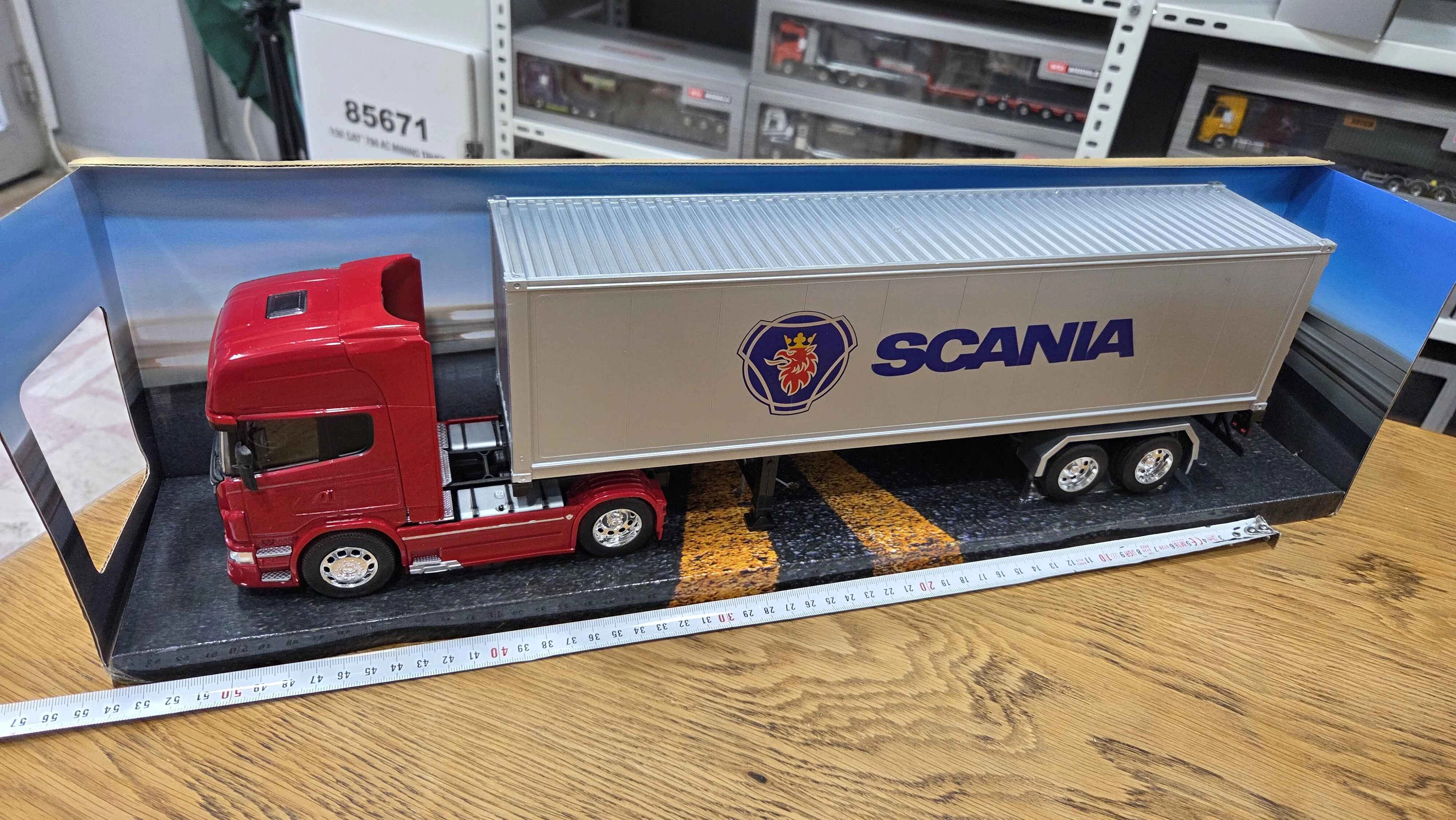 1/32 - Scania V8 R730 ve Dorse  Welly Tır Çekici