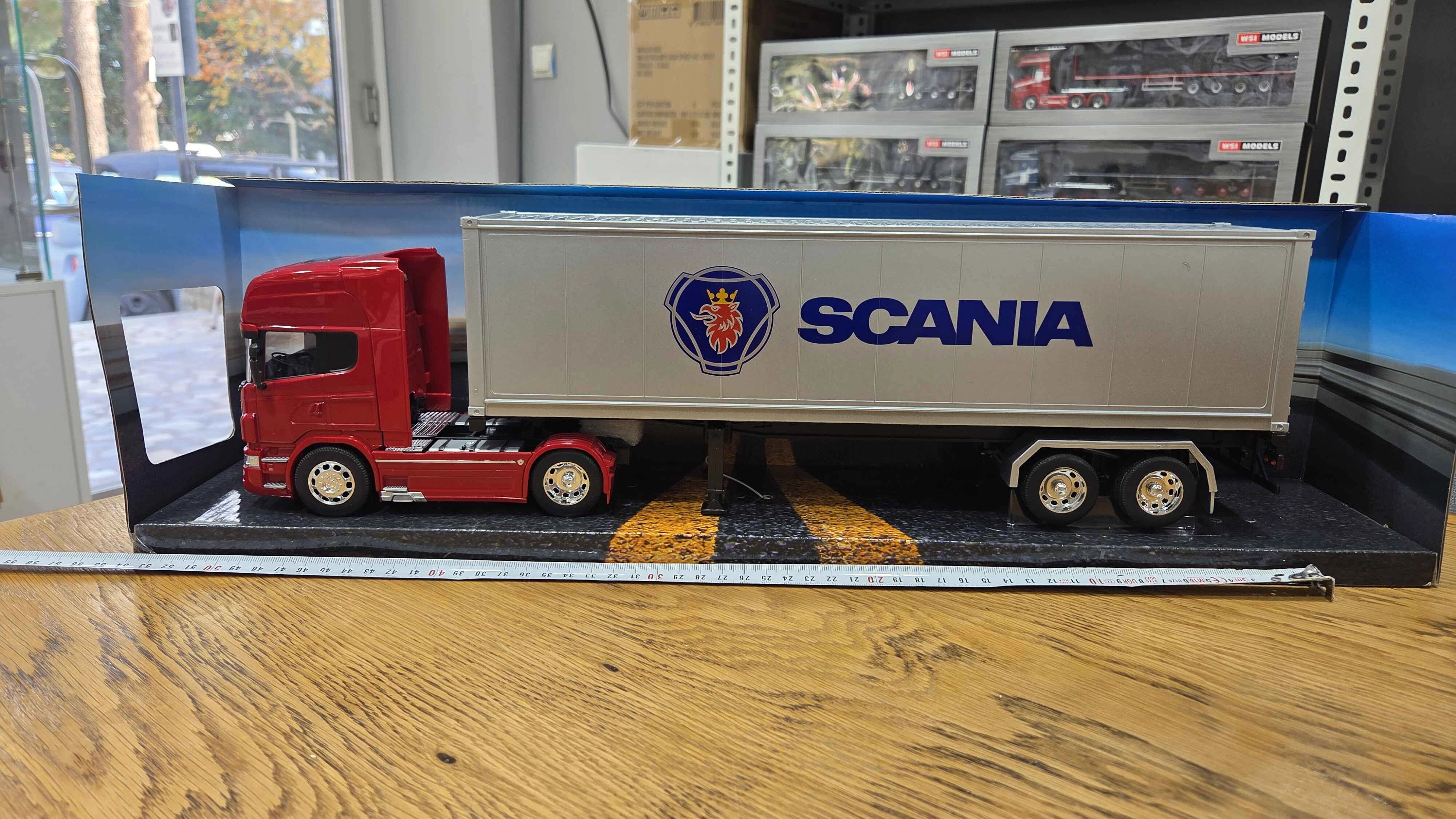 1/32 - Scania V8 R730 ve Dorse  Welly Tır Çekici