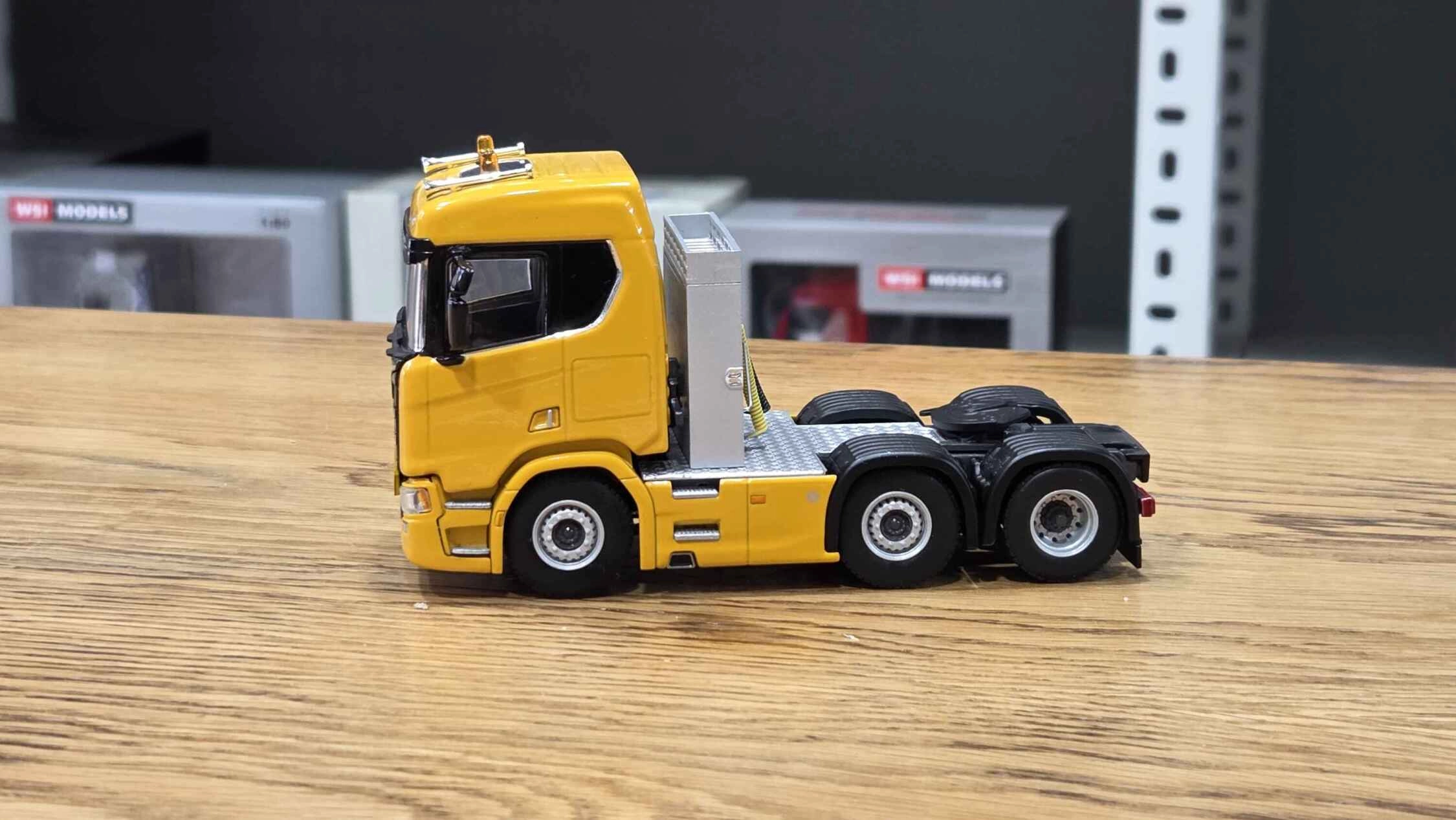 1/50 - Scania R530 6x2  - Sarı Renk