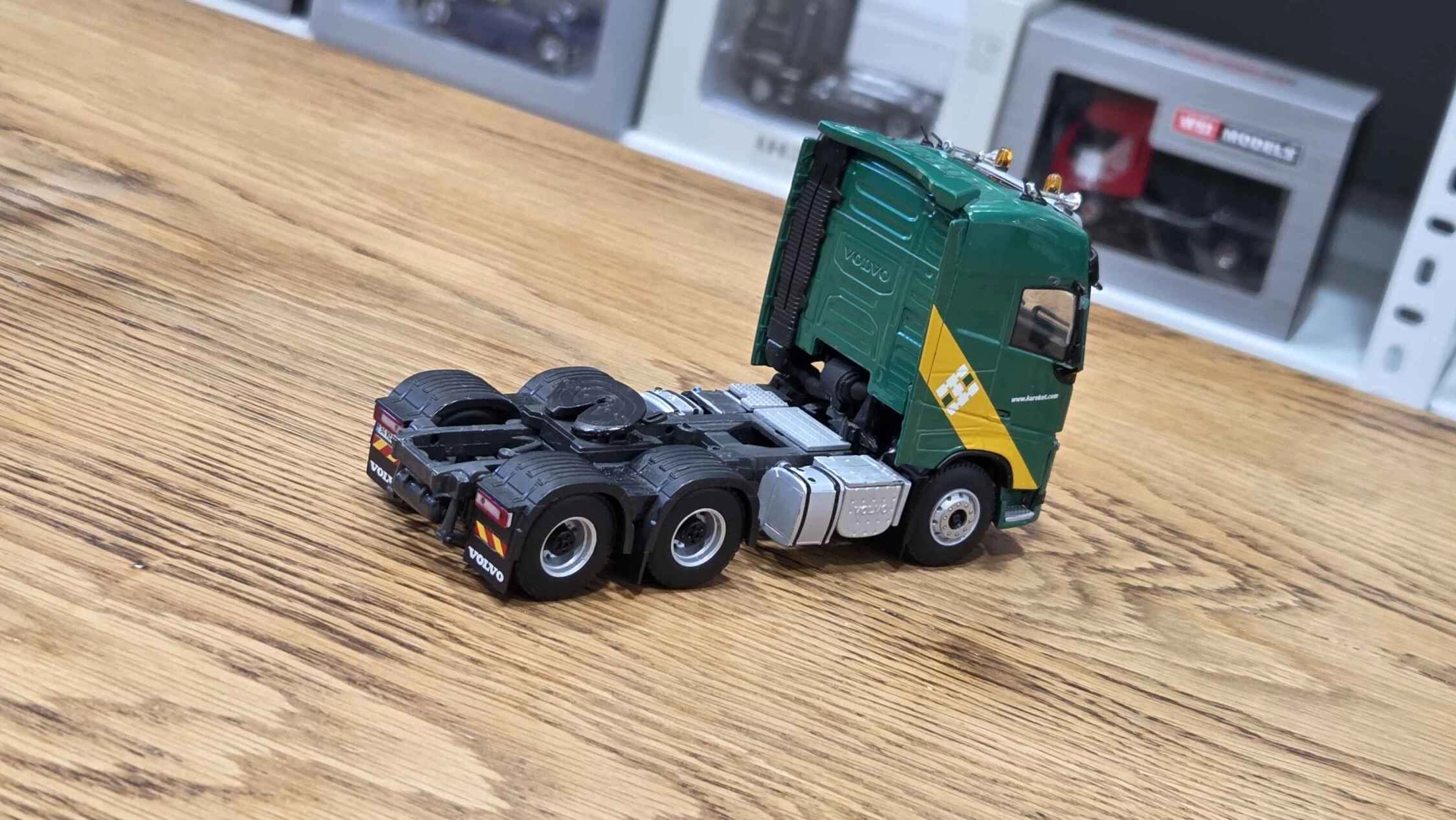 1/50 - ikinci EL - Volvo FH4 6x4 - Hareket Dekalli