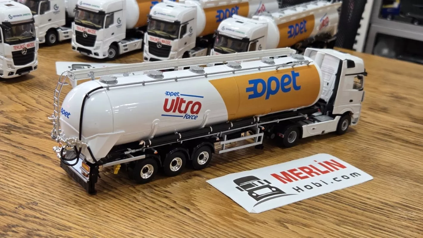 1/50 - Mercedes ACTROS 1851 MP5 4x2 + Tractor 