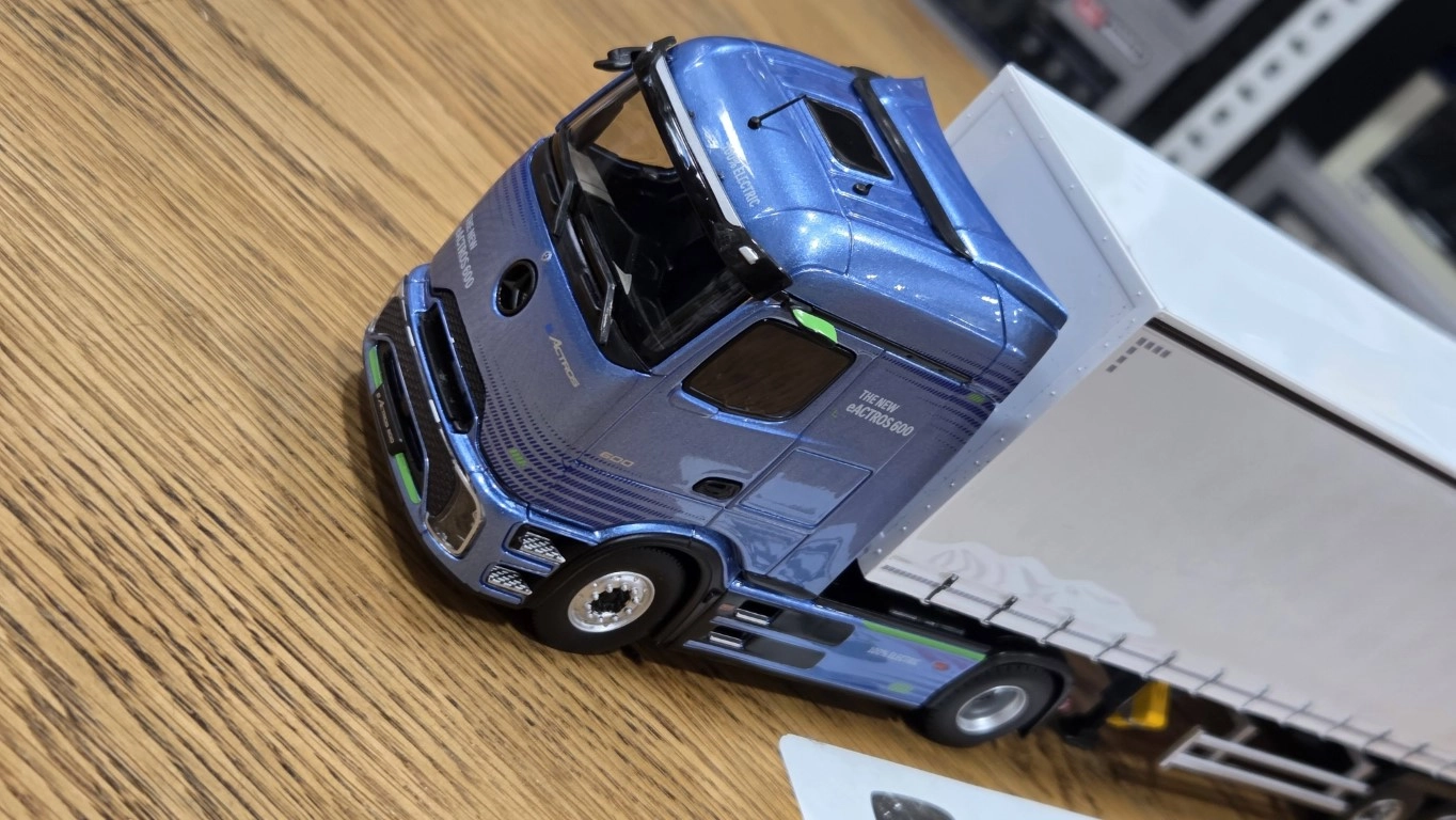 1/43  Mercedes Benz EActros + Tenteli Dorse ile Eligor Prokabin mp6