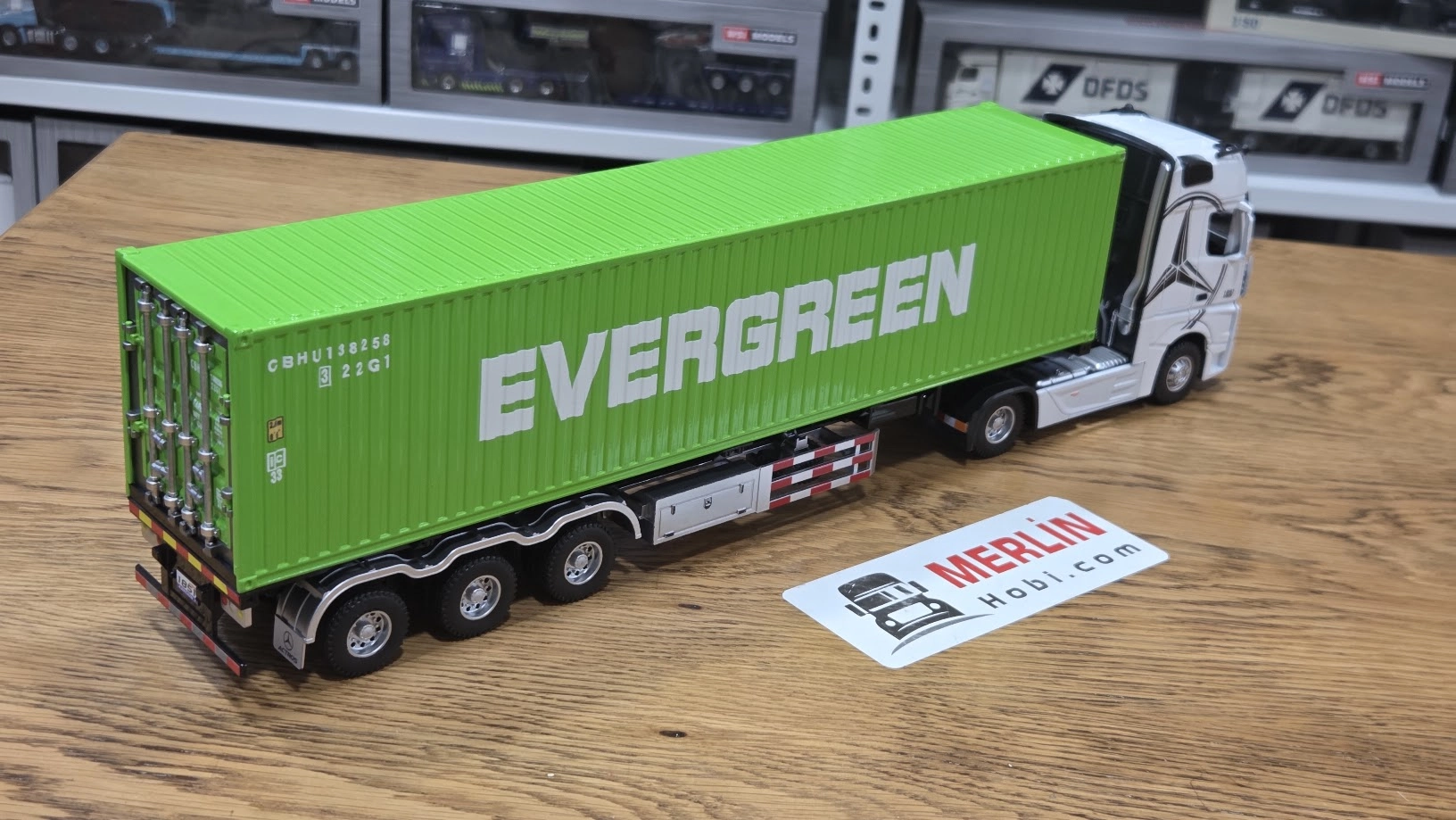 1/36 ölçekli Actros 1851 4x2 + 40ft Konteyner Dorseli - EVERGREEN
