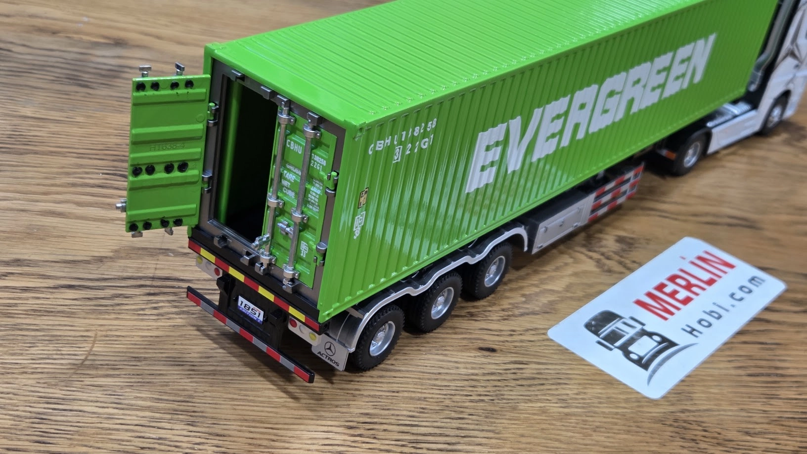 1/36 ölçekli Actros 1851 4x2 + 40ft Konteyner Dorseli - EVERGREEN