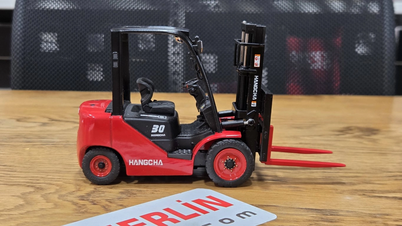 1/25 Hangcha 30 Forklift Kırmızı