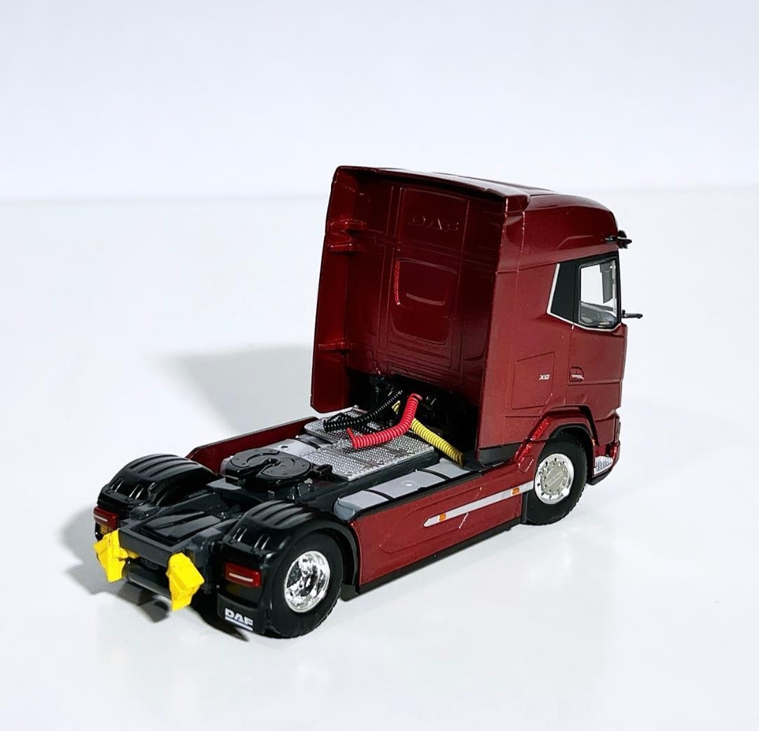 1/50 Daf XG 4x2 Kırmızı Tır Çekici