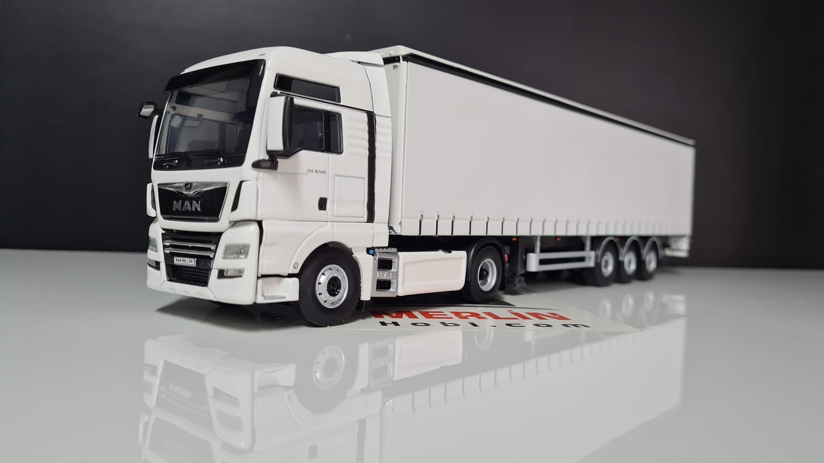 1/50 Man TGX Facelift  XXL 4X2 + Perdeli / Tenteli Dorse Tır Çekici