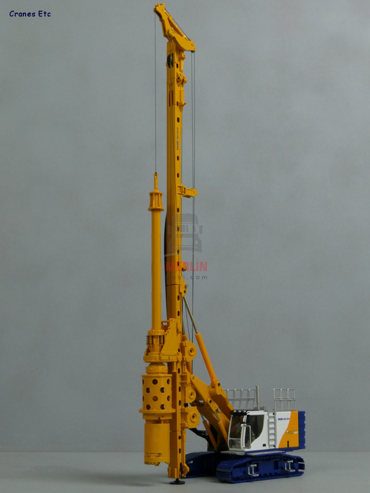1/50 BAUER BG 28H Fore Kazık Makinası