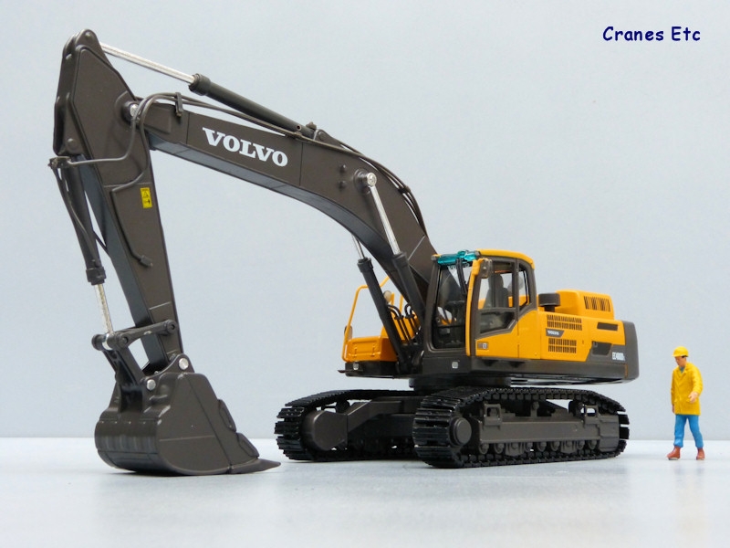 1/50 Volvo EC480D Paletli Eskavatör