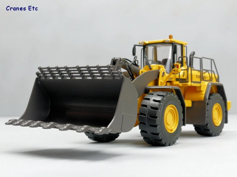 1/50 VOLVO L350F Lastikli Yükleyici - Motorart