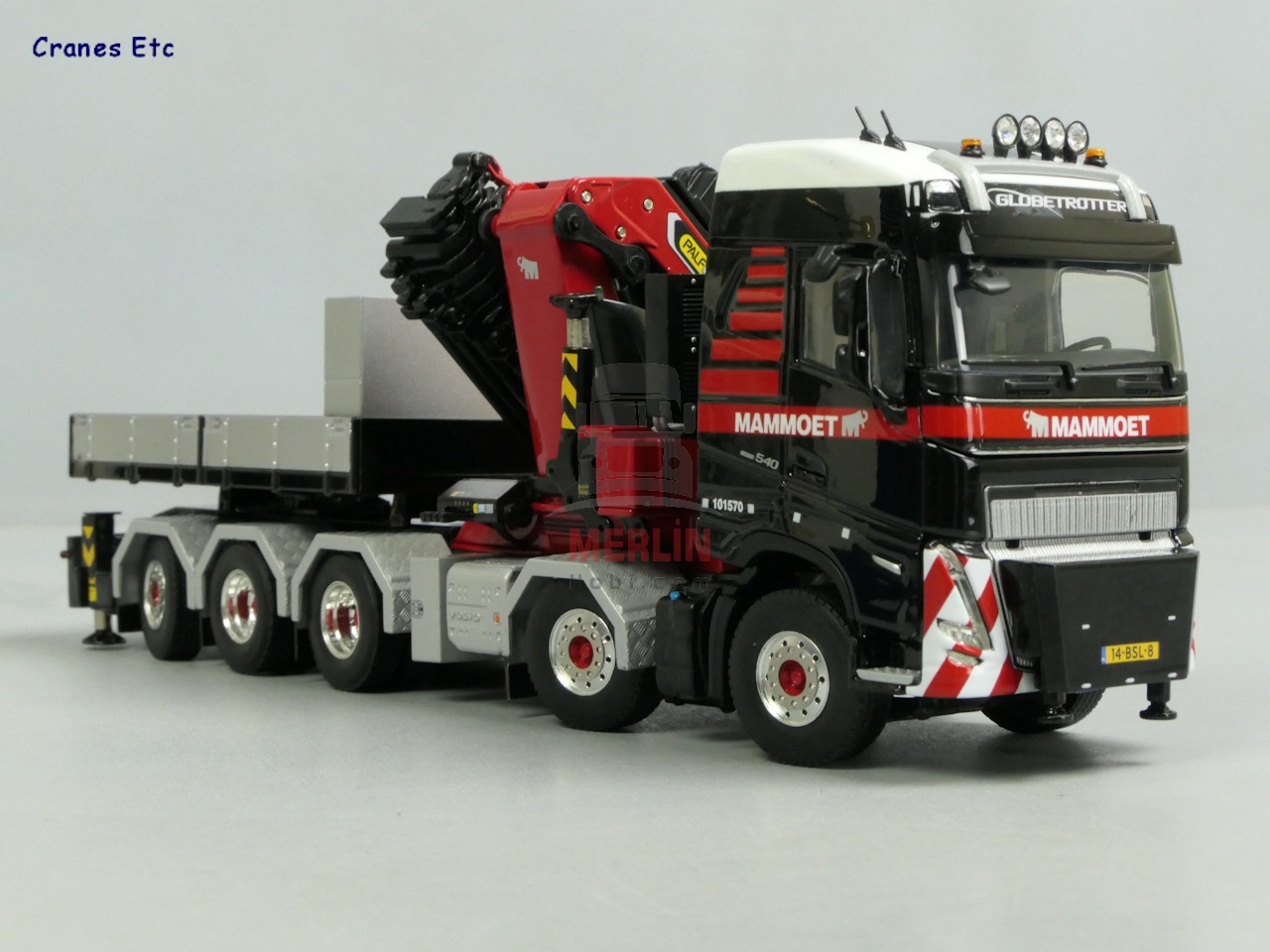 1/50 MAMMOET; VOLVO FH5 GLOBETROTTER 10X4 TAG AXLE WITH PALFINGER 165002 + JIB AND BALLASTBOX WITH HITCH