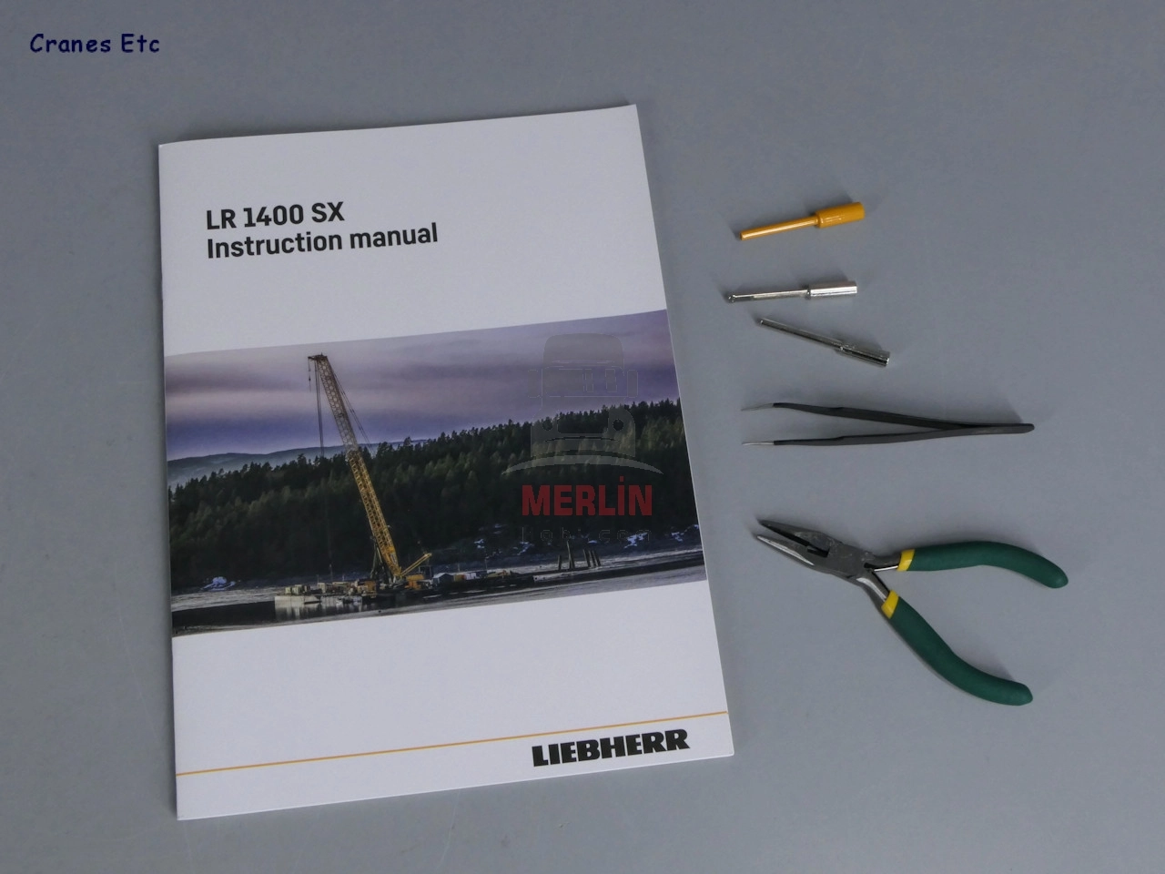 1/50  - LIEBHERR LR 1400 SX Kafes Bomlu Paletli Vinç