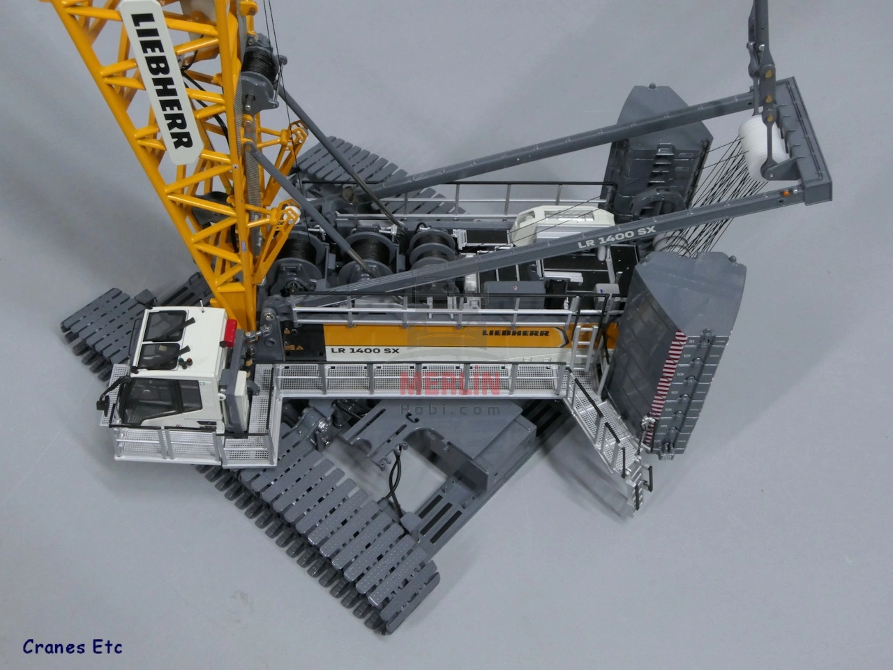 1/50  - LIEBHERR LR 1400 SX Kafes Bomlu Paletli Vinç