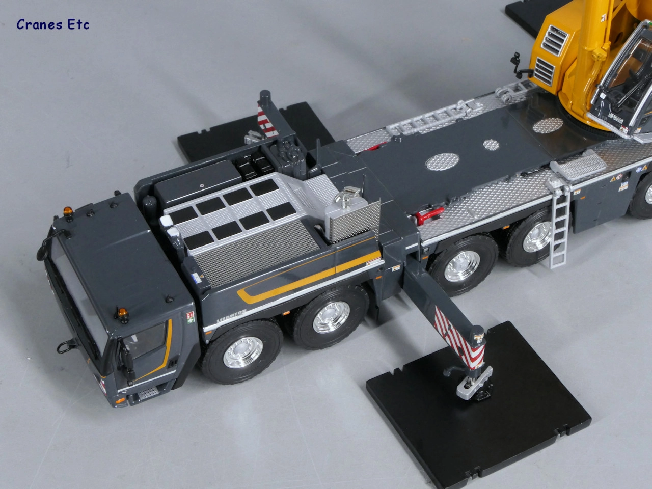 1/50 LIEBHERR LTM 1300-6.4 + JIB. Mobil Vinç  