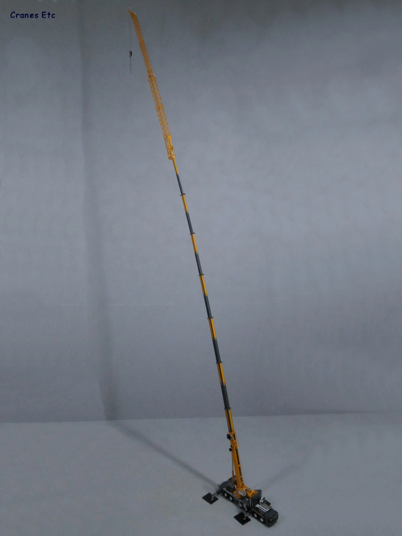 1/50 LIEBHERR LTM 1300-6.4 + JIB. Mobil Vinç  