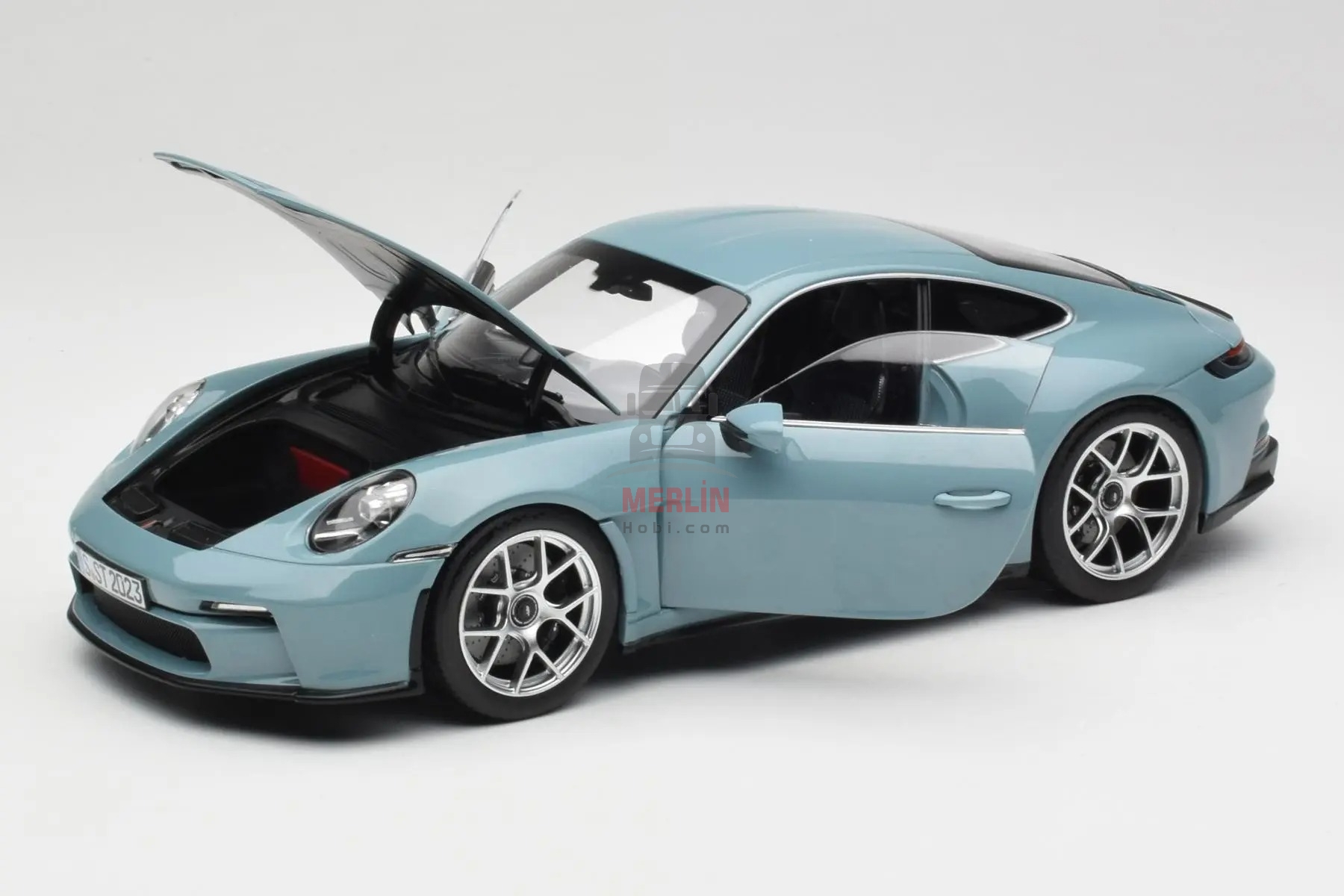 1/18 Norev Porsche 911 S/T 2023 Bleu Meissen 