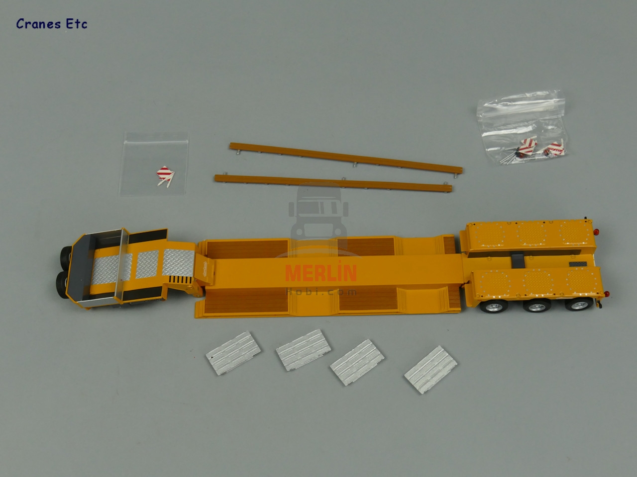 1/50 Mercedes Benz Actros Giga Space SLT  + Nooteboom Euro-PX 3-axle Low Loader - Yellow