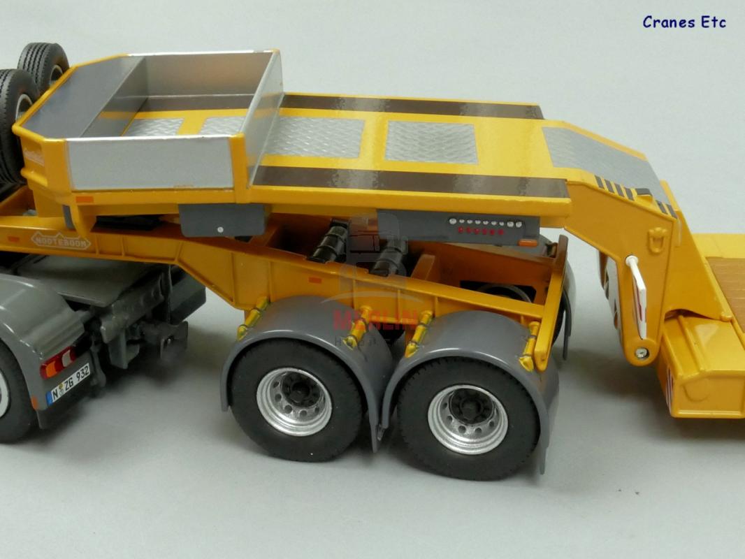 1/50 Mercedes Benz Actros Giga Space SLT  + Nooteboom Euro-PX 5-axle Low Loader + Dolly