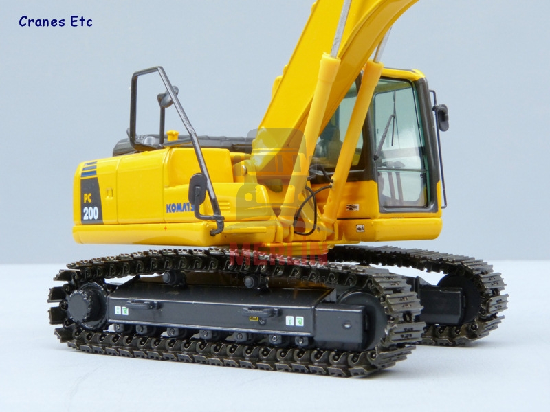 1/50 Komatsu PC200  Eskavatör 