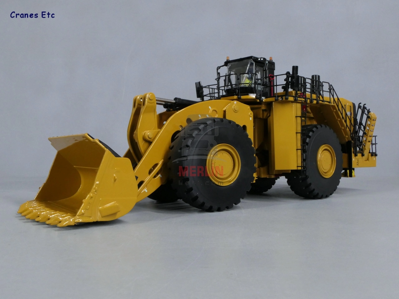 1:50 Cat 995 Wheel Loader - Merlin Hobi