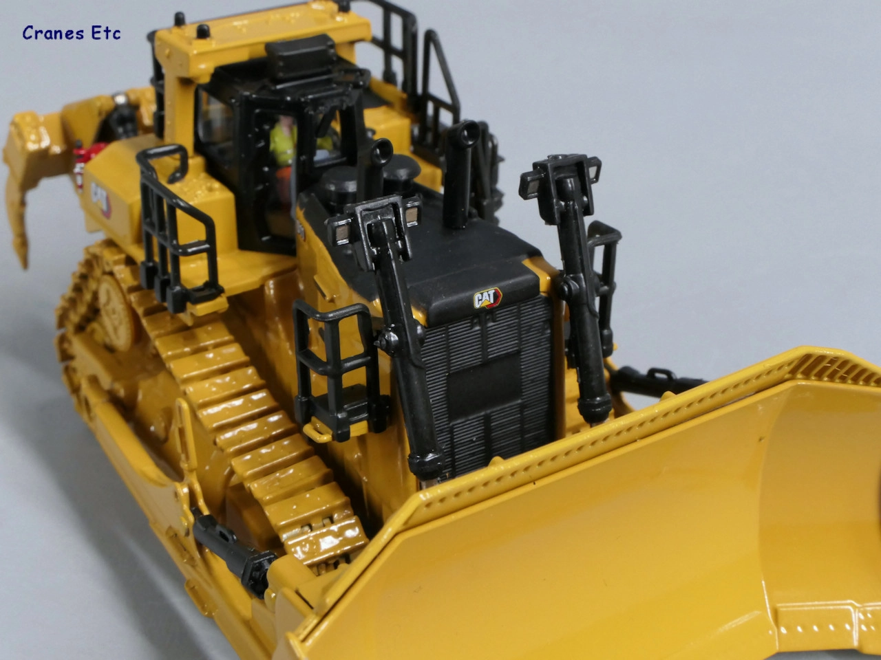Cat D11 Bulldozer TKN Design metal tracks 1:87