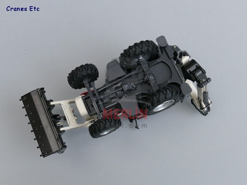 1/50 Terex TLB840 Bekoloader - NZG