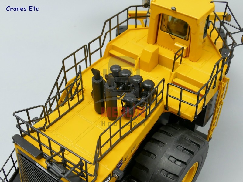 1/50 Komatsu WA1200 Lastikli Yükleyici  