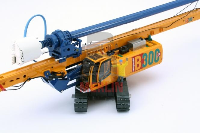 1/50 Casagrande B300 XP 