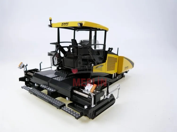 1/50 Bomag BF800C  Finişher
