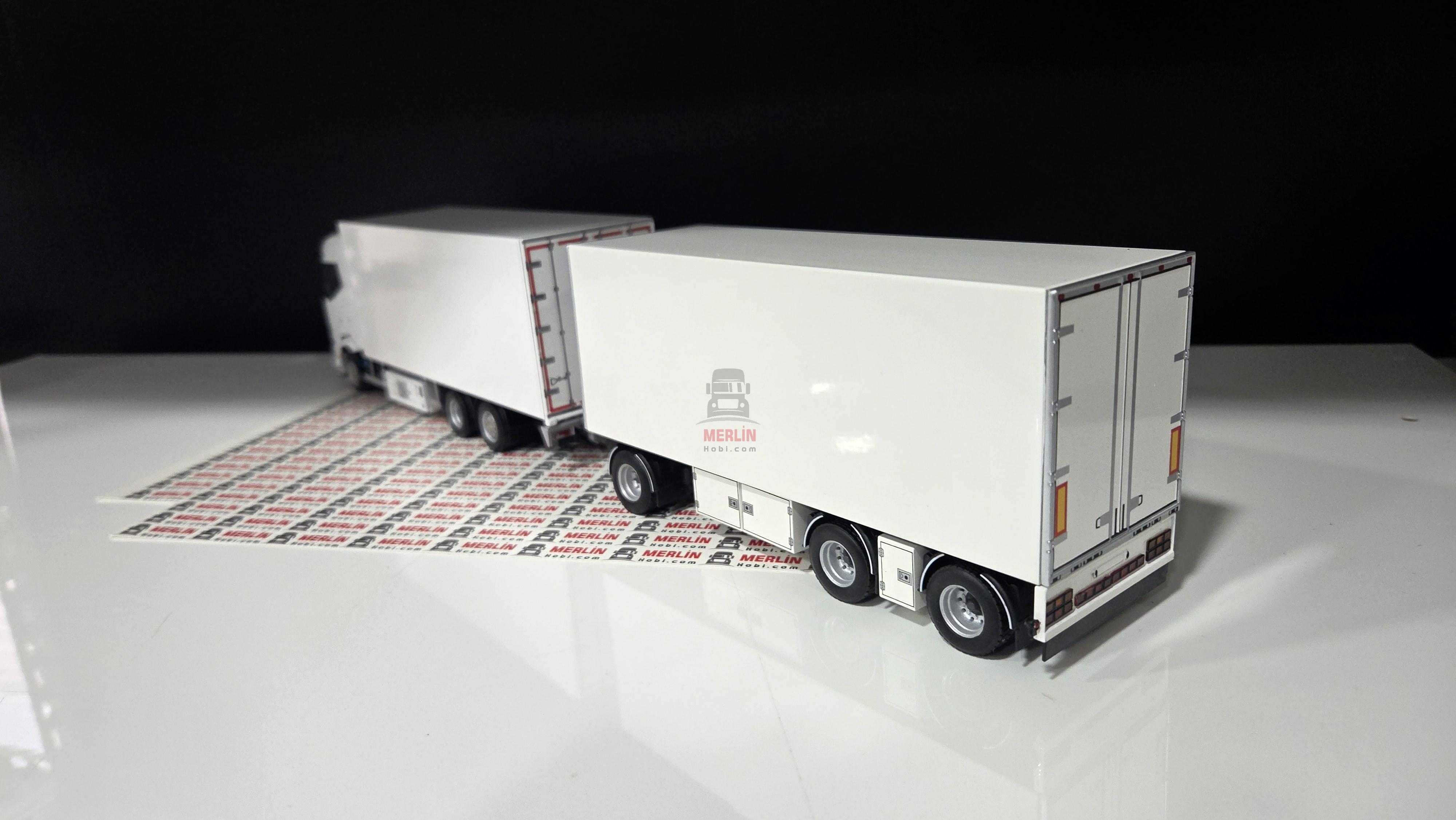 1/50 Rigid; DAF XG Soğutuculu Kamyon + Soğutuculu Römork
