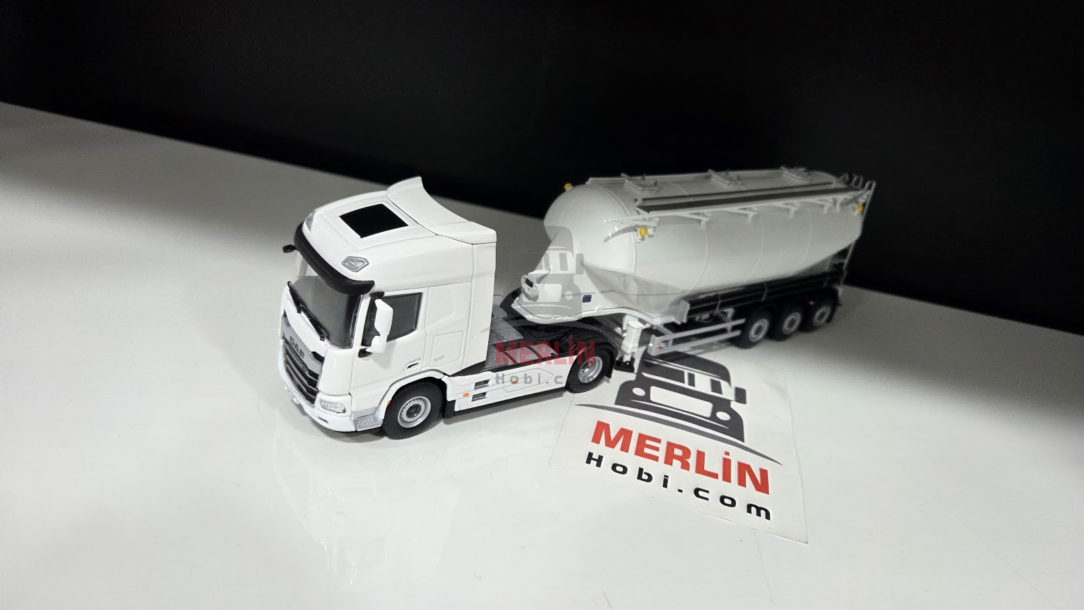 1/50 Yeni Daf XD 4X2 + Silobas Dorseli