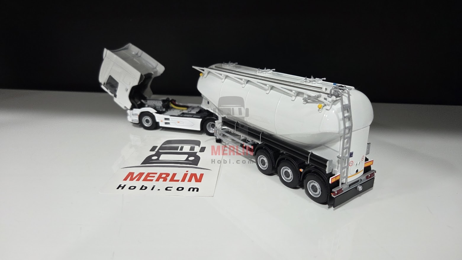 1/50 Yeni Daf XD 4X2 + Silobas Dorseli
